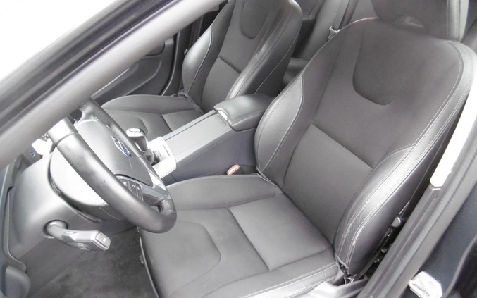 Volvo V60 cena 38900 przebieg: 274213, rok produkcji 2015 z Nowe Warpno małe 781